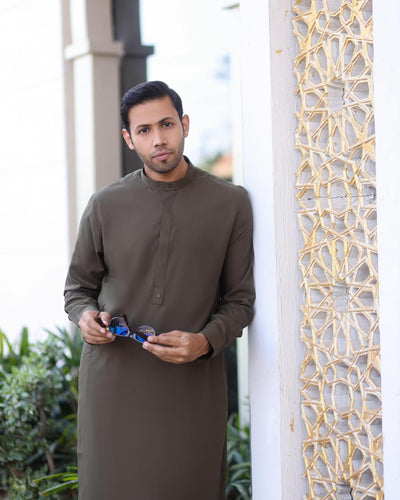 Elegant Brown Shalwar Kameez